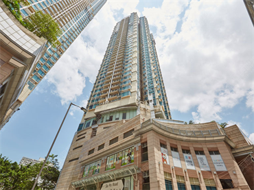 Các nhà phát triển bất động sản Hồng Kông tìm cách tích trữ tiền mặt chờ cơ hội mới